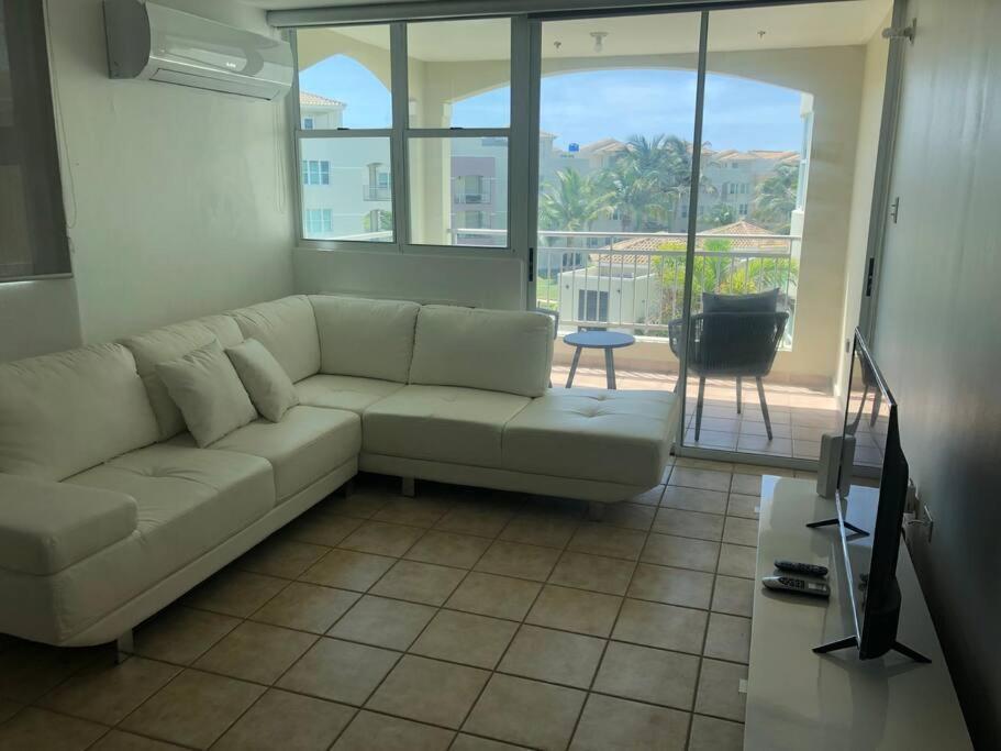 Haudimar Ph Beachfront Apt 4Br/3Bath Isabela Exterior photo