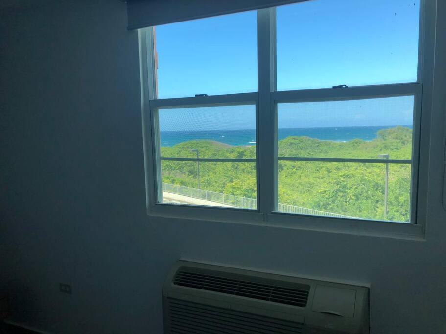 Haudimar Ph Beachfront Apt 4Br/3Bath Isabela Exterior photo