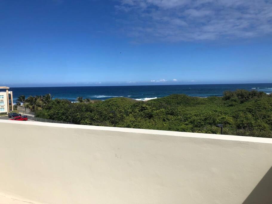 Haudimar Ph Beachfront Apt 4Br/3Bath Isabela Exterior photo