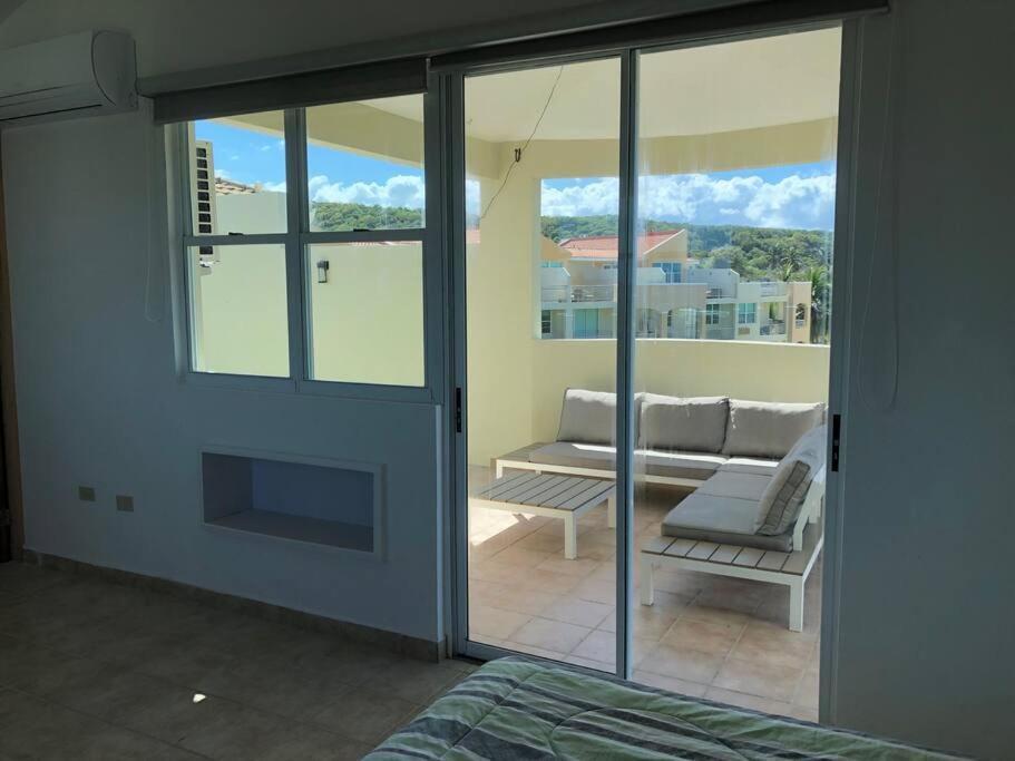 Haudimar Ph Beachfront Apt 4Br/3Bath Isabela Exterior photo