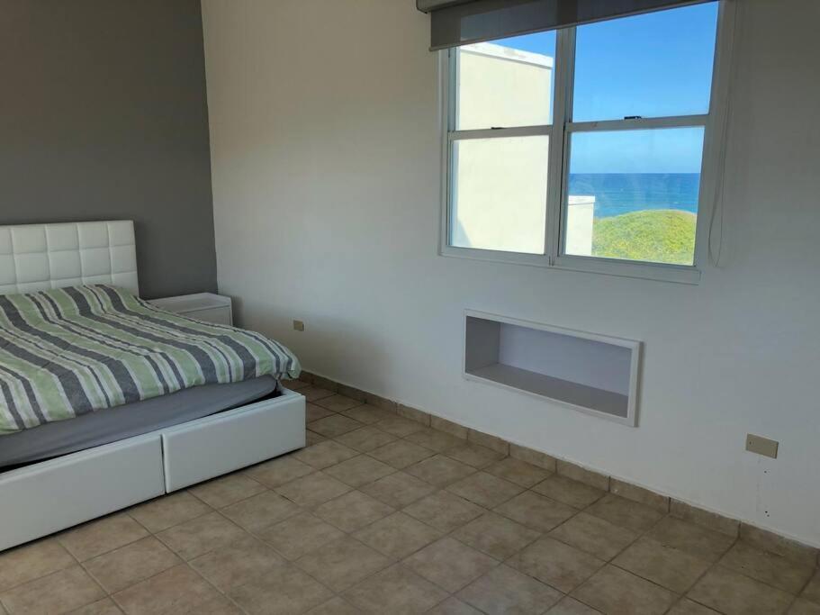 Haudimar Ph Beachfront Apt 4Br/3Bath Isabela Exterior photo